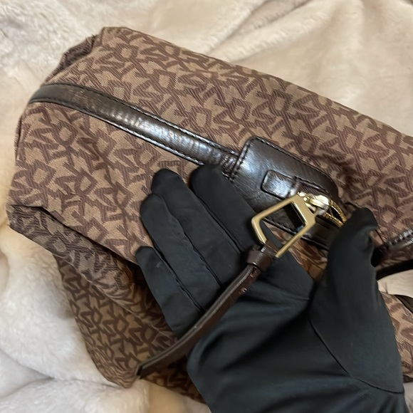 DKNY brown canvas leather Hobo bag fair used condition - Picture 8 of 16